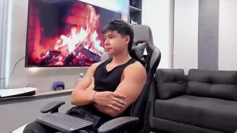 Oliver bray online show from 03-19-26, 04:05