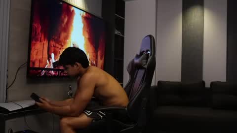 Oliver bray online show from 04-06-26, 01:47