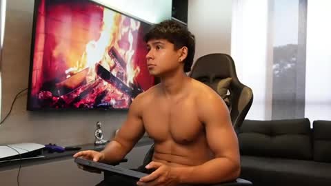 Oliver bray online show from 04-08-26, 10:54