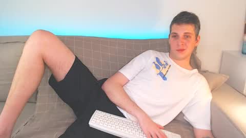 Oliver online show from 02-10-25, 06:13