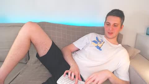 Oliver online show from 02-12-25, 05:16