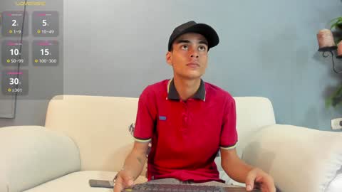 Snapshot of oliver_mejia chatting on 02-02-25, 01:34 THE MONSTER COCK OLIVER online show from 02-02-25, 01:34