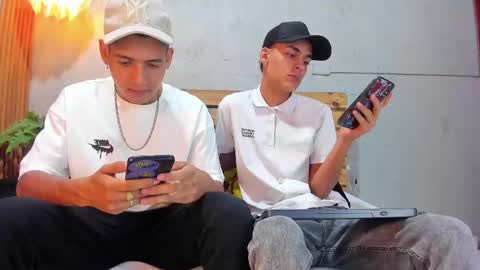 Snapshot of oliver_mejia chatting on 02-19-25, 01:18 THE MONSTER COCK OLIVER online show from 02-19-25, 01:18