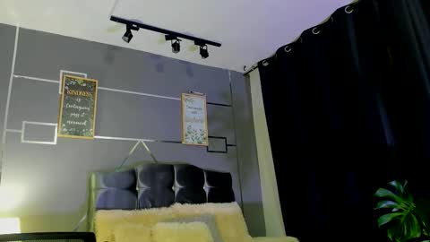 oliver mr  online show from 11-24-25, 08:30