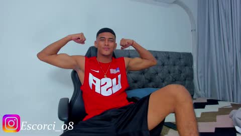 Snapshot of oliver_smith_2 chatting on 12-20-24, 04:36 oliver_smith_2 online show from 12-20-24, 04:36