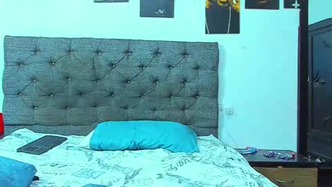 Snapshot of oliver_smith_2 chatting on 11-07-25, 05:29 oliver_smith_2 online show from 11-07-25, 05:29