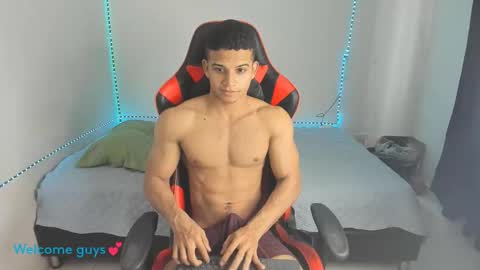 Snapshot of oliver_thompsson chatting on 01-15-26, 07:17 oliver thompsson online show from 01-15-26, 07:17