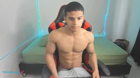 Snapshot of oliver_thompsson chatting on 02-01-26, 08:18 oliver thompsson online show from 02-01-26, 08:18