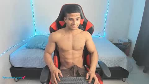 Snapshot of oliver_thompsson chatting on 03-31-26, 03:30 oliver thompsson online show from 03-31-26, 03:30