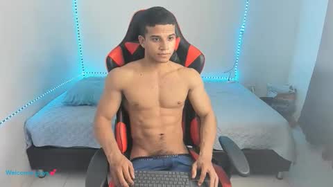 Snapshot of oliver_thompsson chatting on 04-04-26, 02:21 oliver thompsson online show from 04-04-26, 02:21