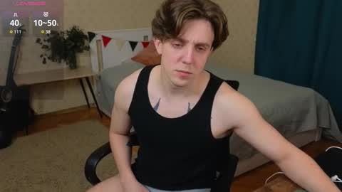 Snapshot of oliver_travis chatting on 01-11-26, 03:11 Oliver Evans online show from 01-11-26, 03:11