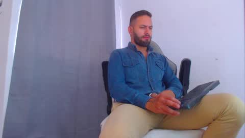 oliver online show from 12-05-24, 06:44