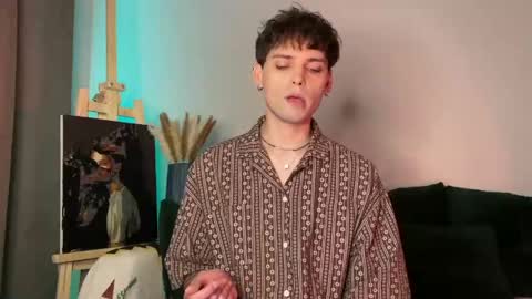 oliverlawrence online show from 06-08-26, 05:13