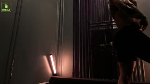 Snapshot of oliversport chatting on 12-17-24, 03:49 OliverSport online show from 12-17-24, 03:49