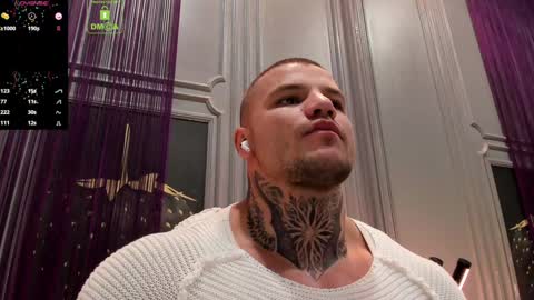 Snapshot of oliversport chatting on 01-03-25, 10:31 OliverSport online show from 01-03-25, 10:31