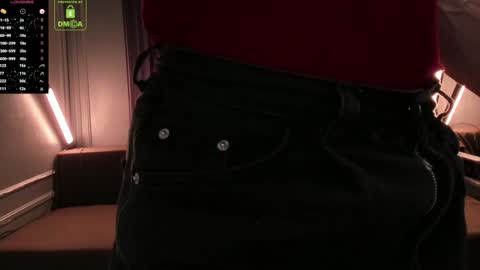 Snapshot of oliversport chatting on 01-05-25, 10:53 OliverSport online show from 01-05-25, 10:53