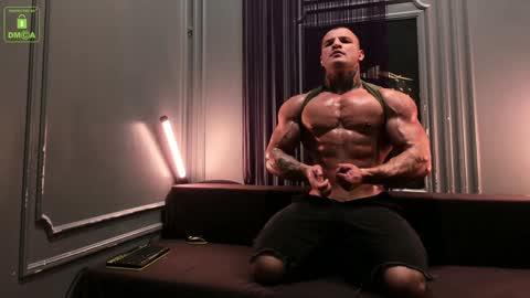 Snapshot of oliversport chatting on 01-23-25, 03:54 OliverSport online show from 01-23-25, 03:54