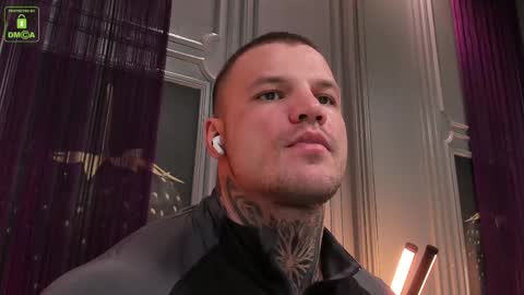 Snapshot of oliversport chatting on 03-09-25, 03:38 OliverSport online show from 03-09-25, 03:38