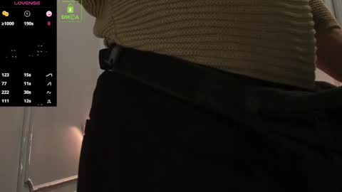 Snapshot of oliversport chatting on 09-14-25, 10:47 OliverSport online show from 09-14-25, 10:47