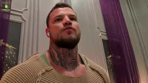 Snapshot of oliversport chatting on 09-19-25, 03:45 OliverSport online show from 09-19-25, 03:45