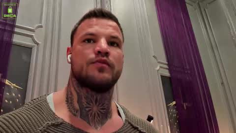 Snapshot of oliversport chatting on 09-21-25, 10:28 OliverSport online show from 09-21-25, 10:28