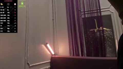 Snapshot of oliversport chatting on 10-10-25, 10:47 OliverSport online show from 10-10-25, 10:47