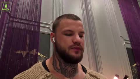 Snapshot of oliversport chatting on 10-19-25, 04:46 OliverSport online show from 10-19-25, 04:46