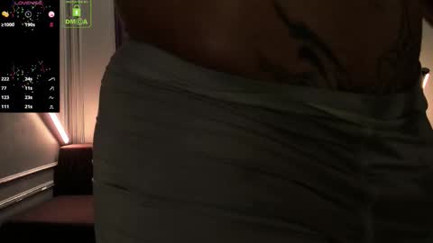 Snapshot of oliversport chatting on 11-12-25, 03:45 OliverSport online show from 11-12-25, 03:45