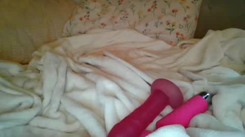 Snapshot of olivia2739 chatting on 06-28-26, 11:11 olivia2739 online show from 06-28-26, 11:11
