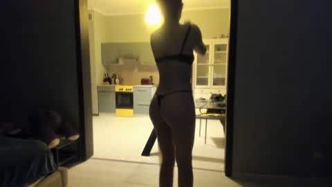 Snapshot of olivia__dream chatting on 06-21-26, 10:23 olivia__dream online show from 06-21-26, 10:23