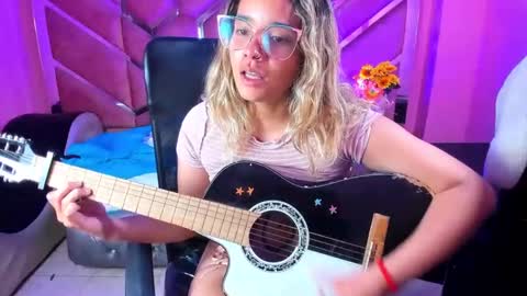  OLIVIA  online show from 03-08-25, 10:00