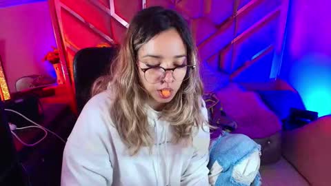  OLIVIA  online show from 11-29-25, 03:53