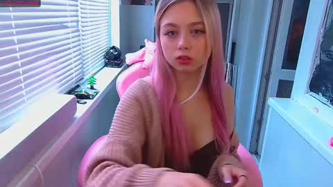 Olivia online show from 12-02-24, 07:47