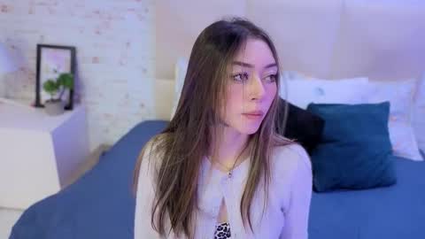 Snapshot of olivia_johansson chatting on 10-30-25, 05:42 olivia online show from 10-30-25, 05:42