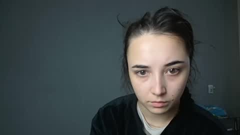 Olivia online show from 11-12-25, 08:37