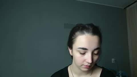 Olivia online show from 12-03-25, 01:53