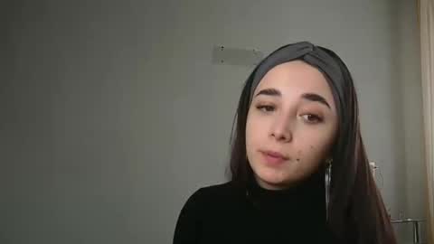 Olivia online show from 02-14-26, 10:45