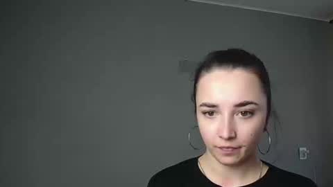 Olivia online show from 03-18-26, 12:19