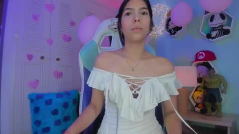 olivia_pretty_ online show from 02-26-25, 12:14