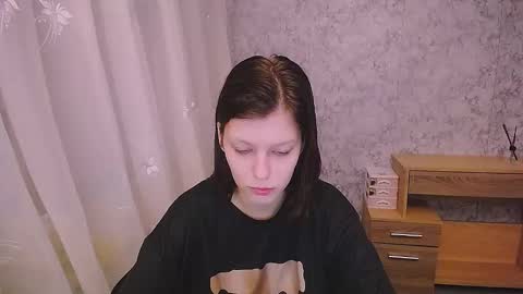 Snapshot of olivia_red_ chatting on 12-18-24, 08:53 Olivia online show from 12-18-24, 08:53