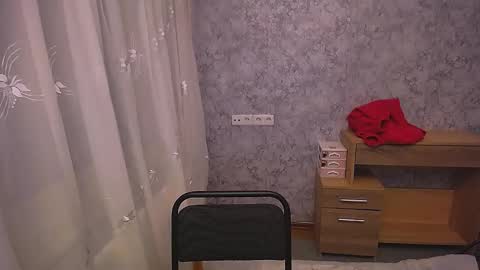 Snapshot of olivia_red_ chatting on 12-24-24, 05:44 Olivia online show from 12-24-24, 05:44