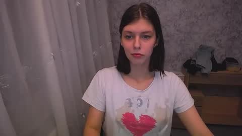 Snapshot of olivia_red_ chatting on 01-04-25, 10:24 Olivia online show from 01-04-25, 10:24