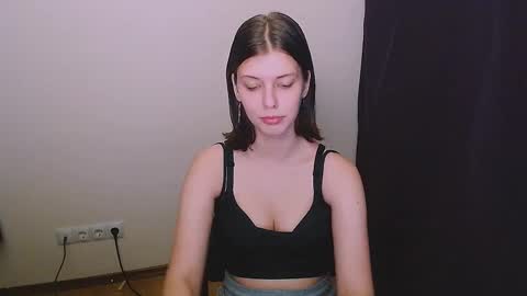 Snapshot of olivia_red_ chatting on 01-10-25, 02:34 Olivia online show from 01-10-25, 02:34