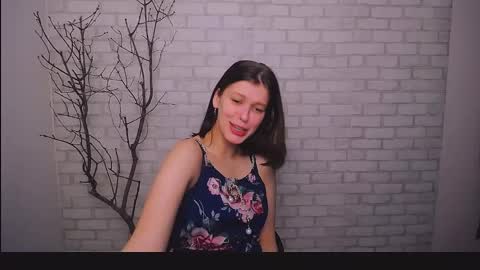 Snapshot of olivia_red_ chatting on 01-22-25, 01:53 Olivia online show from 01-22-25, 01:53