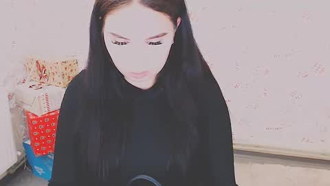 Snapshot of olivia_red_ chatting on 02-13-25, 02:20 Olivia online show from 02-13-25, 02:20