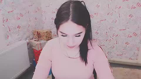 Snapshot of olivia_red_ chatting on 02-14-25, 10:49 Olivia online show from 02-14-25, 10:49