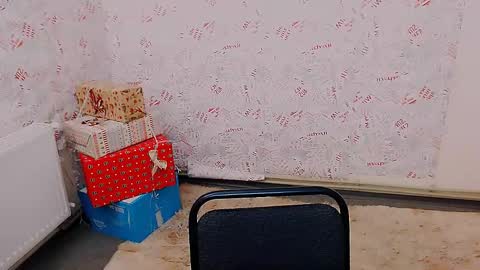 Snapshot of olivia_red_ chatting on 02-18-25, 01:44 Olivia online show from 02-18-25, 01:44