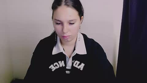 Snapshot of olivia_red_ chatting on 09-25-25, 03:54 Olivia online show from 09-25-25, 03:54