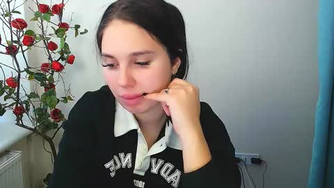 Snapshot of olivia_red_ chatting on 10-03-25, 04:20 Olivia online show from 10-03-25, 04:20