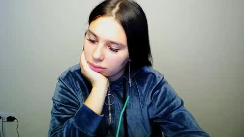 Snapshot of olivia_red_ chatting on 10-04-25, 03:59 Olivia online show from 10-04-25, 03:59